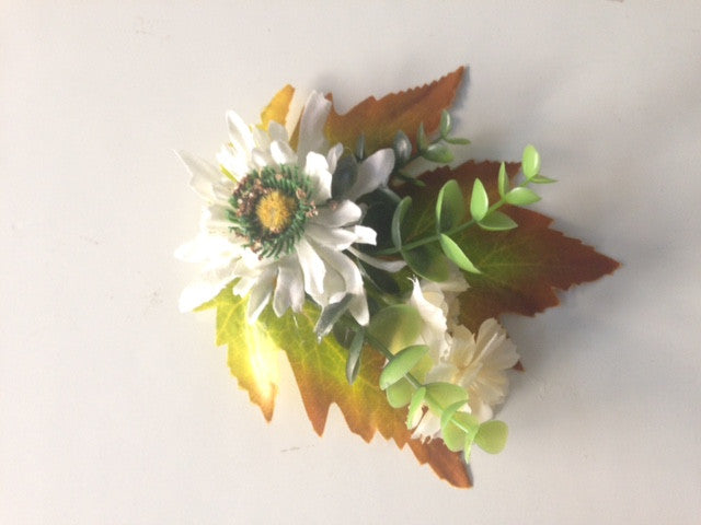 White Daisy Wedding Accessories Flowers